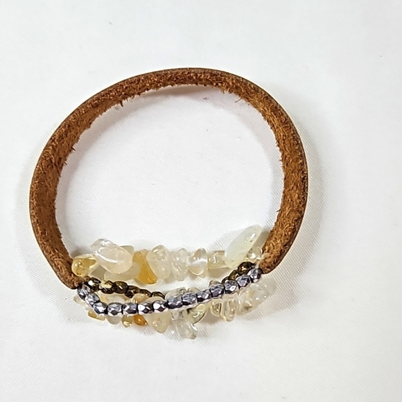 Cream Leather & Stone Bracelet - Picture 3 of 4